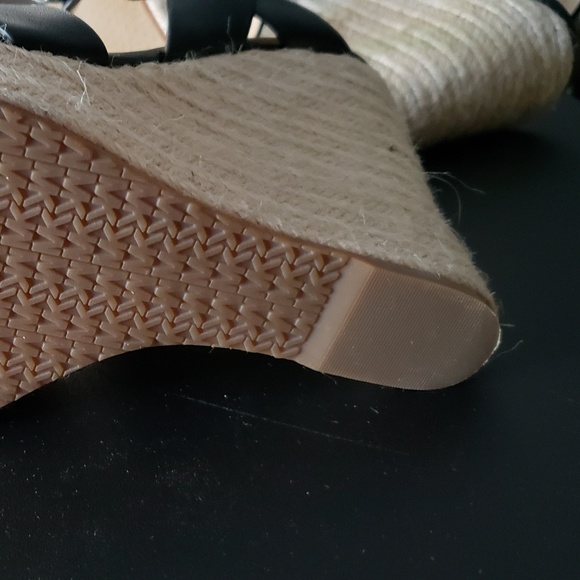 Michael Kors Platform Wedges Black Leather - Picture 3 of 4